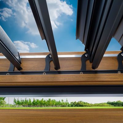 Terraço de Alumínio Moderno Canopy Roof Louvered Arbours Root Proof Pergola revestida de madeira