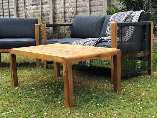 Conjunto de mobiliário exterior com poltronas de madeira e tecido de rotão PE W71 x D66 x H64cm