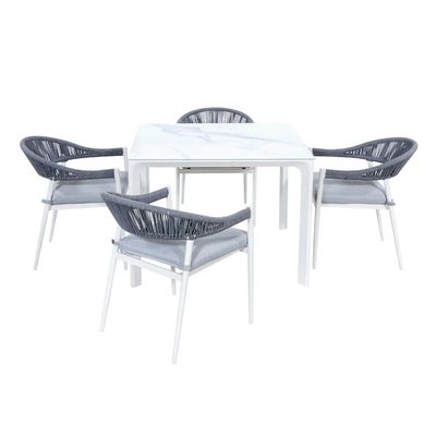 Mobiliário de Jardim com 4 lugares sentados Set de Jantar ao Ar livre da AJUNION