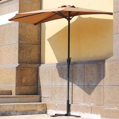 Bistro Jardim ao ar livre Patio Crank Hand Lift guarda-chuva 9*4.5*7.87 FT Semi-redonda sombra de sol
