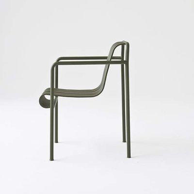 Transforme o seu espaço exterior com a poltrona de aço minimalista AJUNION W63 x D66 x H80cm