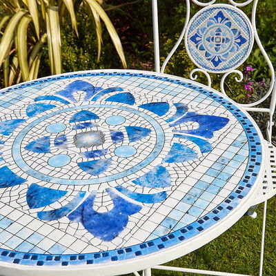 Conjunto de Bistro de Ferro revestido com azulejos cerâmicos e pó de design moderno para pátio de jardim ao ar livre