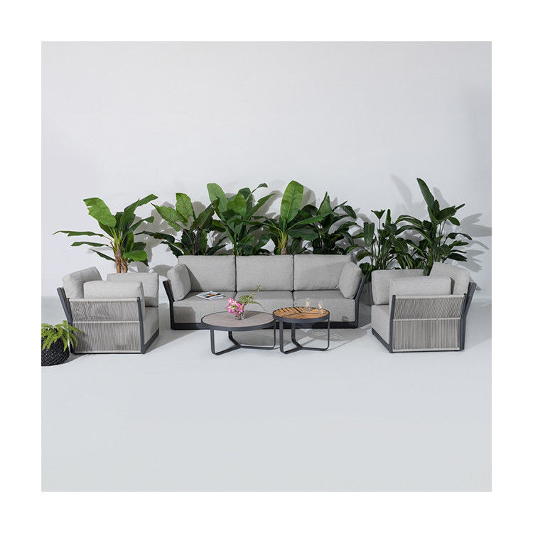 Sofá exterior comercial com estrutura de alumínio e mesa de café Dia80 x H33cm