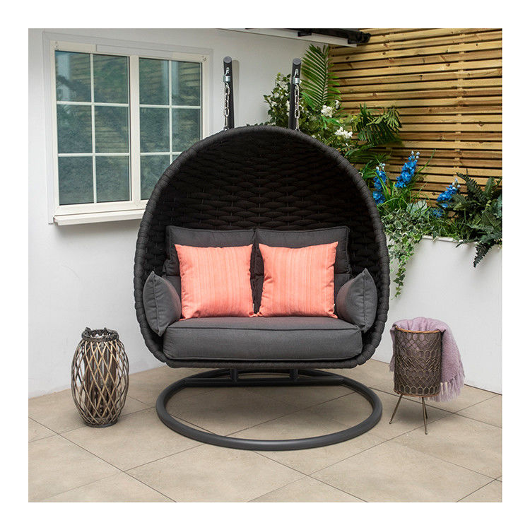 80 kg Capacidade de carga PE Rattan Double Seat Swing Egg Chair para mobiliário de luxo para o exterior
