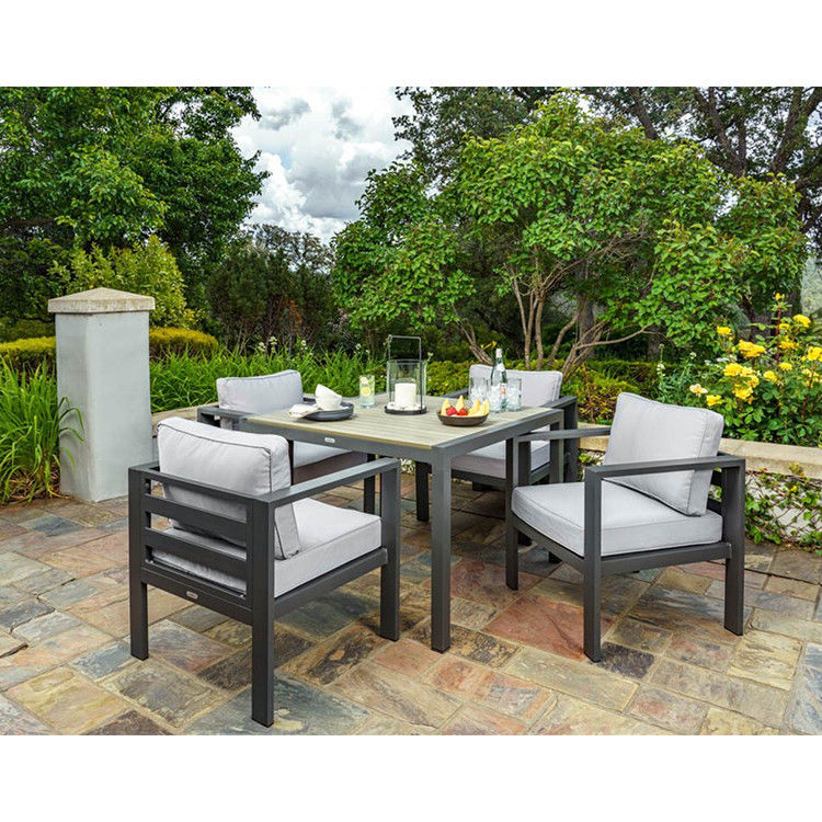 27.5" L x 25.5" W 26" H Alumínio Set de Refeição com Polyole Tabletop e Paraguas Furo